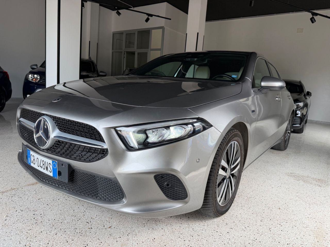 MERCEDES-BENZ Mercedes-benz A 250 e hybrid EQ Premium