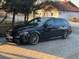 Mercedes-Benz E 63 AMG Mercedes-AMG E 63 S 4MATIC+ T Autom...