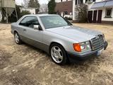 Mercedes-Benz CE 300 - aus 1990: Coupe