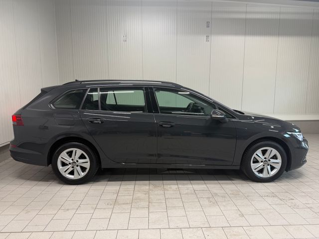 Golf VIII Variant Life 2.0 TDI DSG SHZ APP