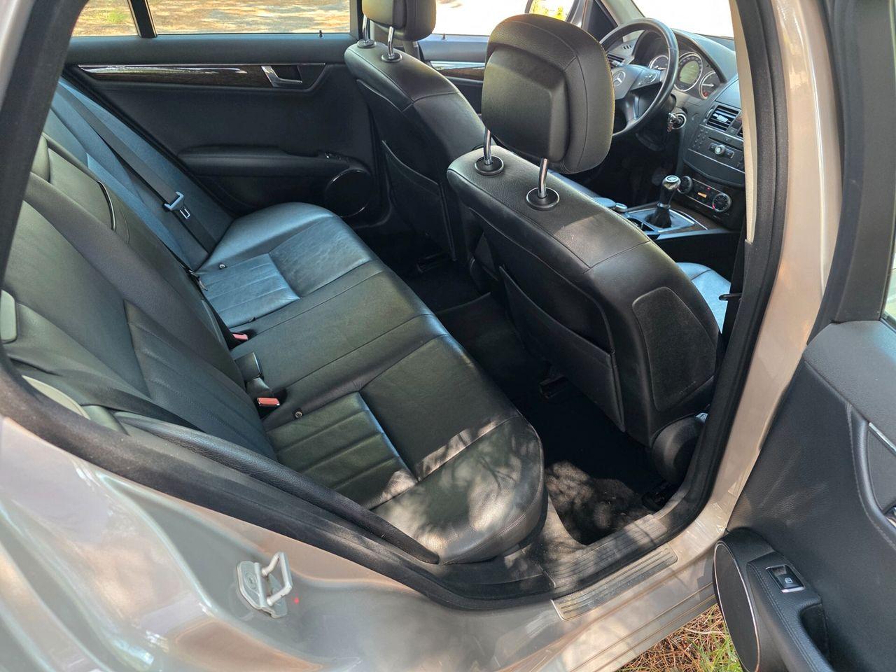 Mercedes-Benz C220 2008 — photo 12