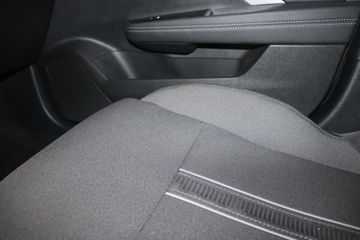 Fotografie des Opel Astra Sports Tourer 1.2 Turbo Automatik GS