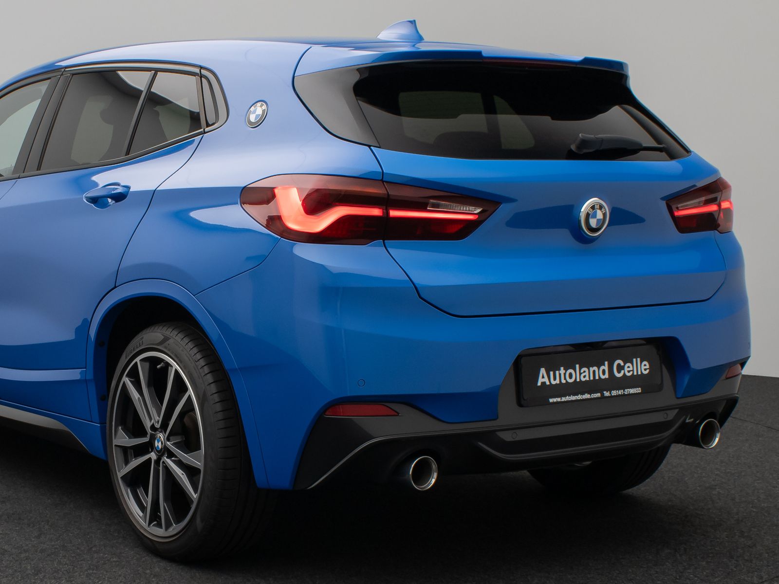 Fahrzeugabbildung BMW X2 sD18d M Sport Kamera HUD DAB HiFi Komfort 19"