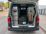 Volkswagen T6 Transporter 2,0 TDI 4MOTION DSG BMT * REGALE* - VW T6 Transporter Gebrauchtwagen in München
