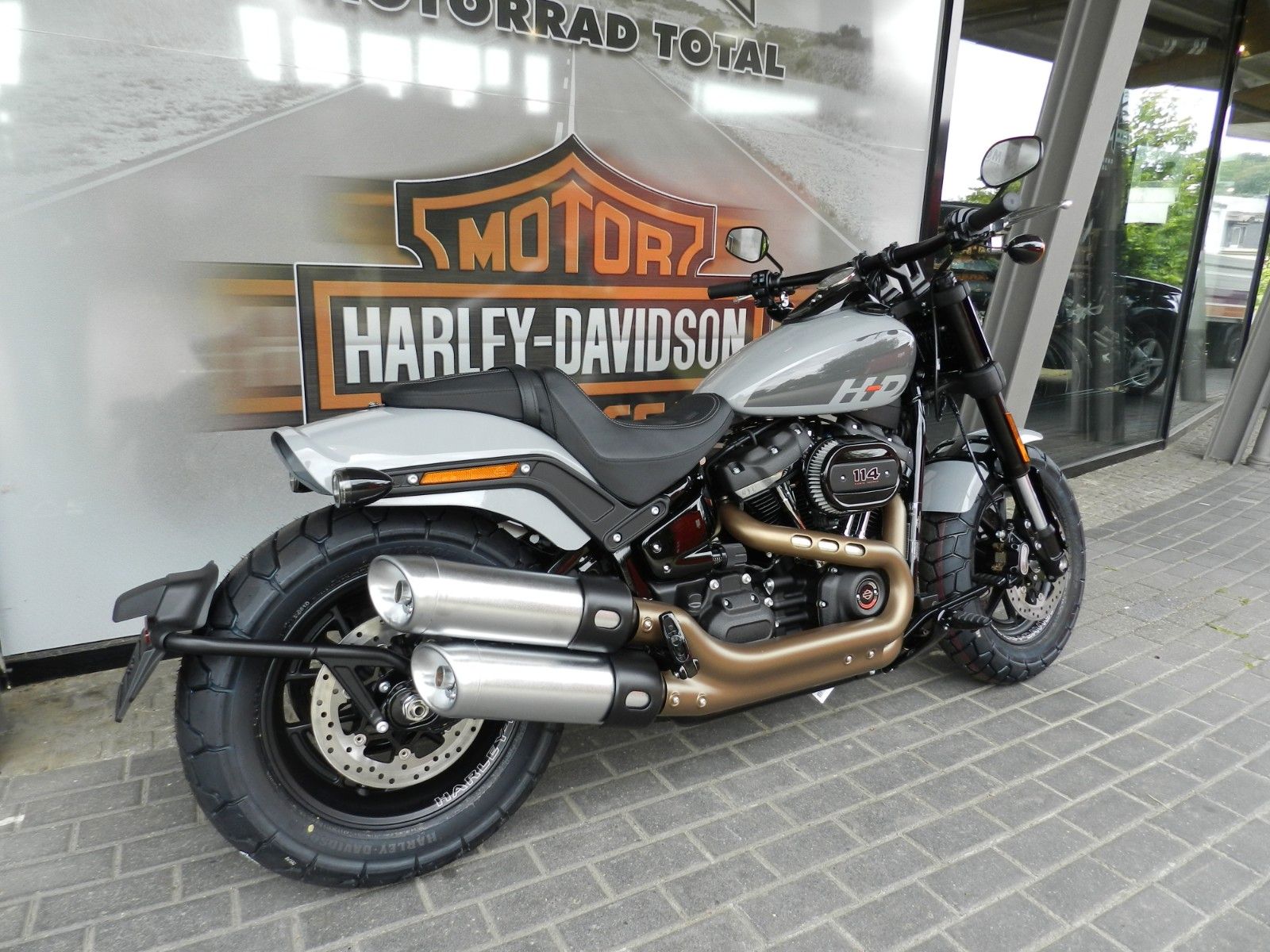 Fahrzeugabbildung Harley-Davidson Softail Fat Bob 114 FXFBS Sofort Verfügbar 2024