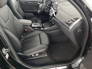 صورة 8 لـ 2023 BMW IX3