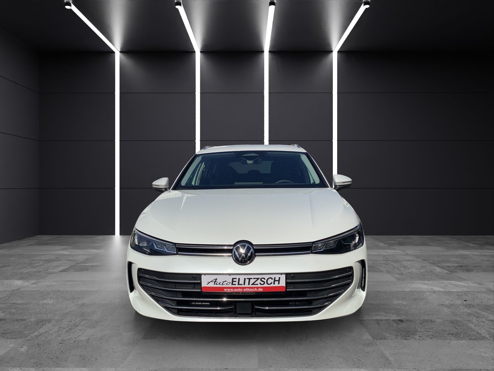 Fahrzeugabbildung Volkswagen Passat TDI Elegance DSG LED ACC AHK NAVI TRAILER