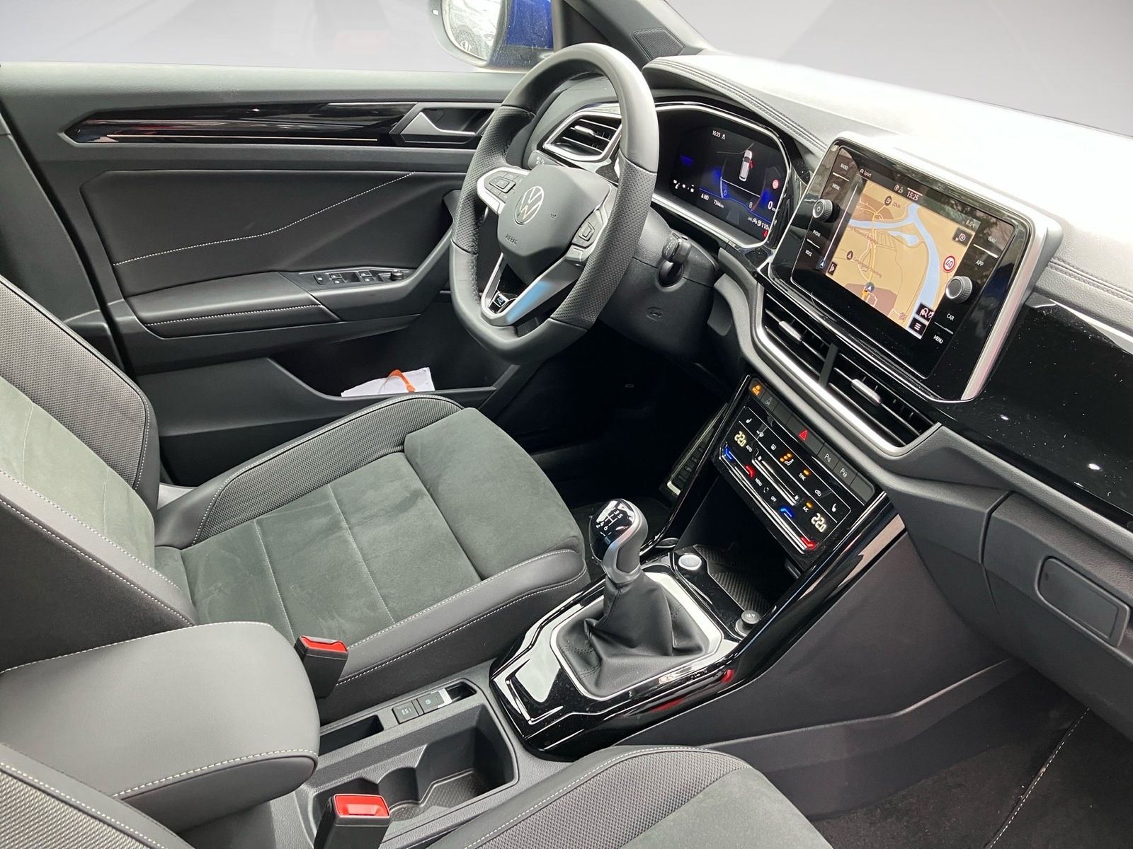 Volkswagen T-Roc - Bild 9