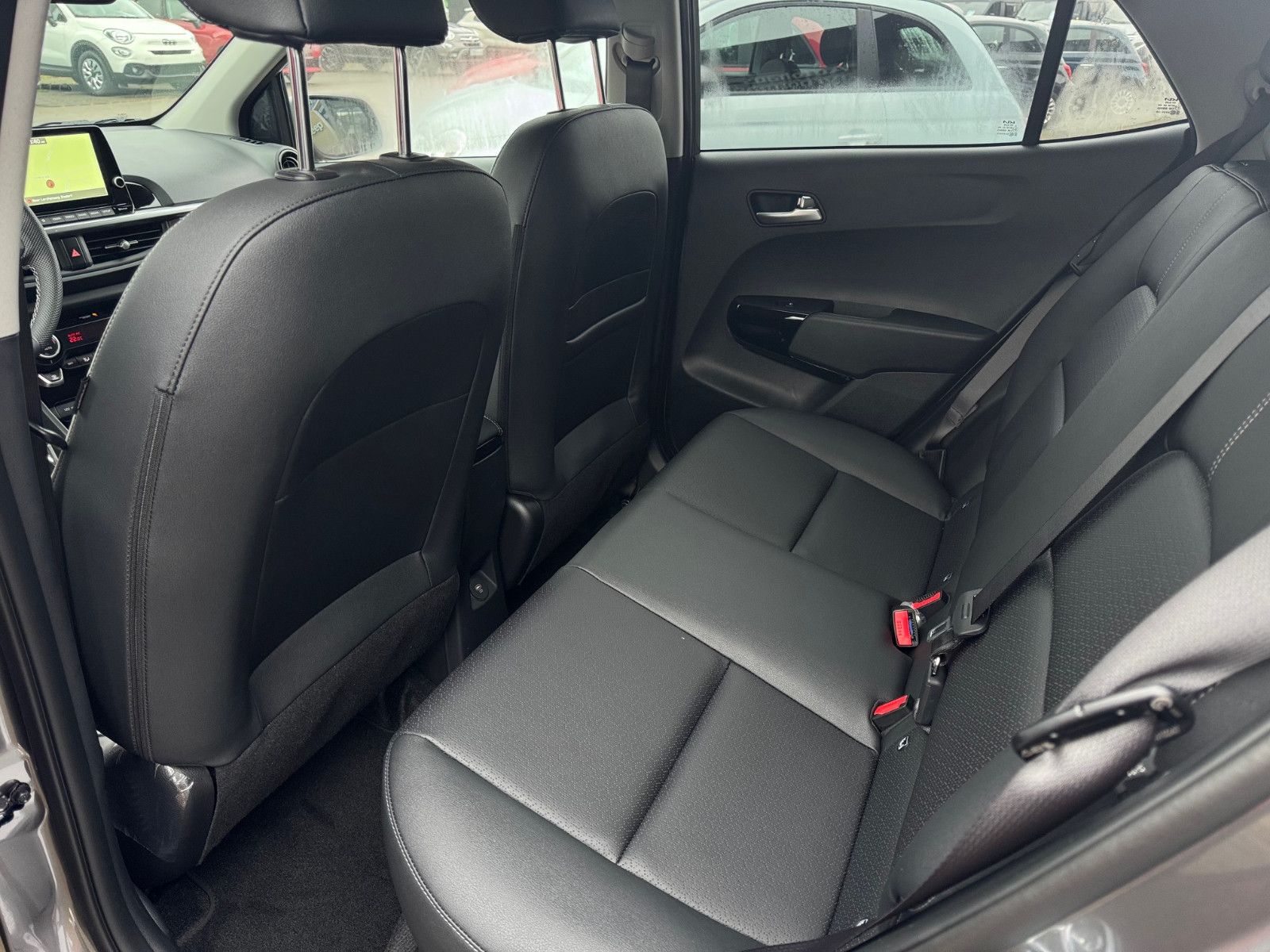 Fahrzeugabbildung Kia PICANTO 1.2 AUTOMATIK GTL TECH NAVI ASS+ 84 PS