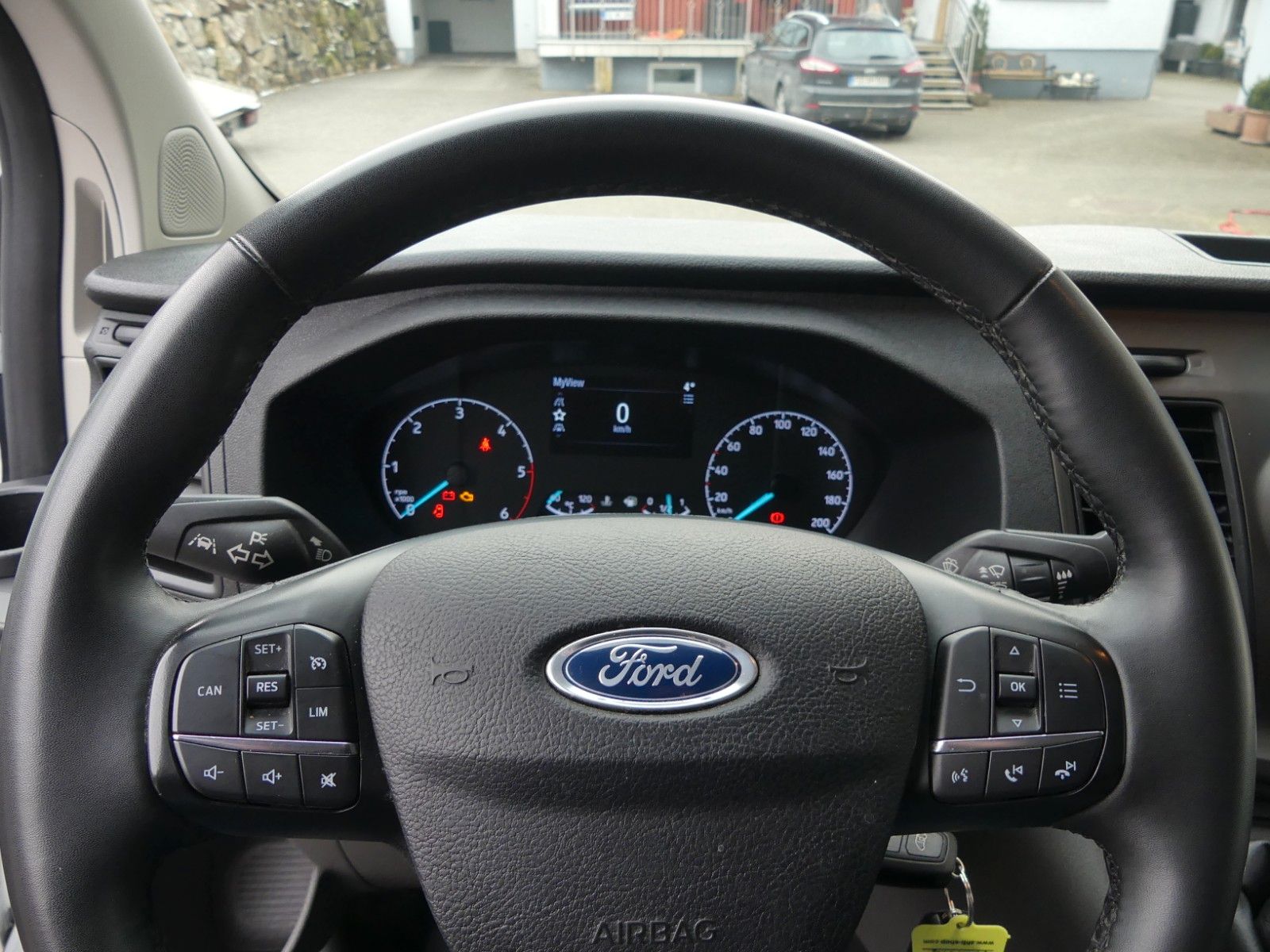 Fahrzeugabbildung Ford Transit Custom Kasten 300 L1 Trend*BLIS*Kamera