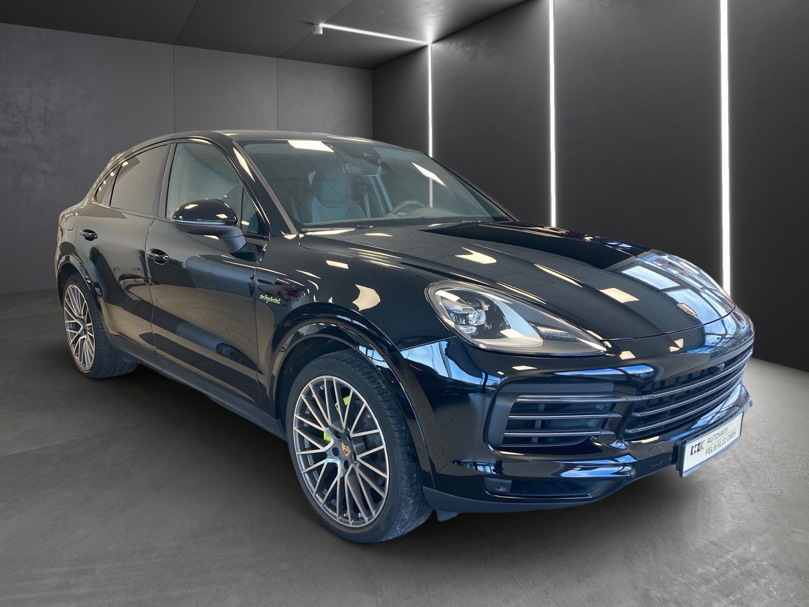 Fahrzeugabbildung Porsche Cayenne Coupe Hybrid Platinum*AHK*Luft*Pano*22"*