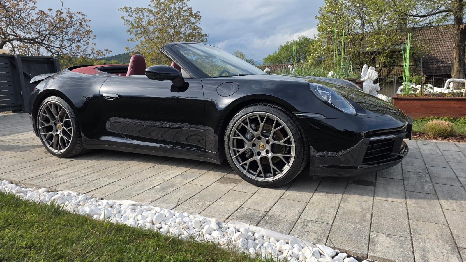 Porsche 911 Carrera Cabriolet