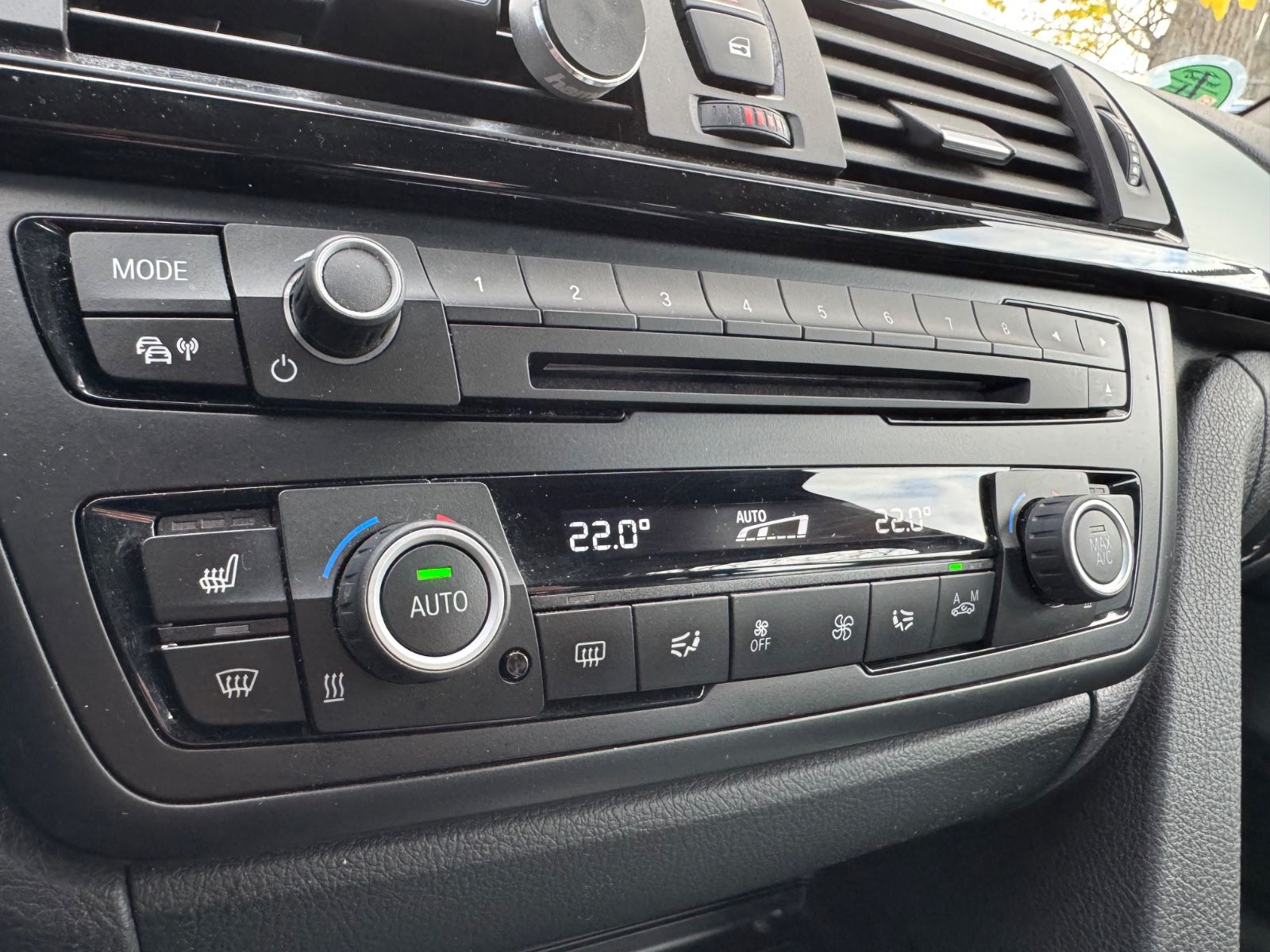 Fahrzeugabbildung BMW 430d xDrive Gran Coupé NAVI*LEDER*BI-XENON*LED