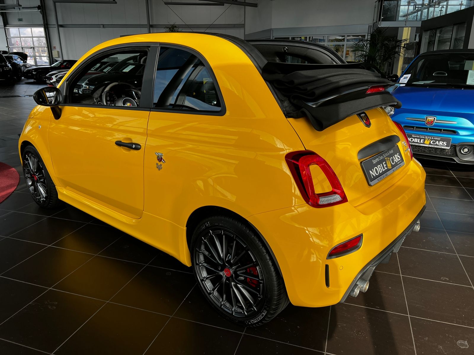Fahrzeugabbildung Abarth 595C  Competizione XENON NAVI ALU
