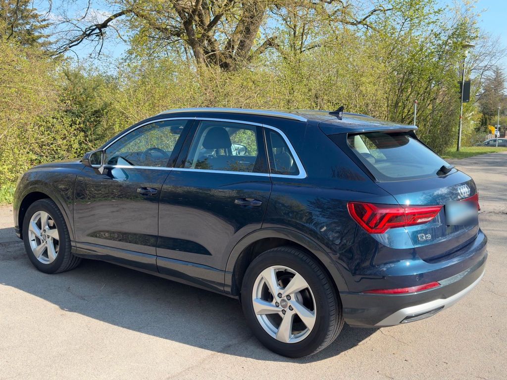 Image of Audi Q3