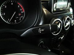MERCEDES-BENZ B 180  CDI Automatik Navi PDC SHZ 