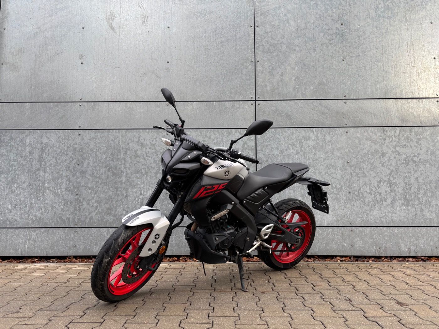 Fahrzeugabbildung Yamaha MT 125 Griffheizung