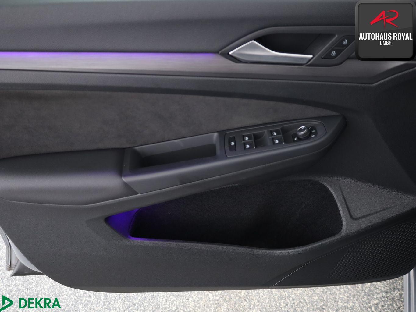 Volkswagen Golf VIII 1.5 eTSI STYLE PANO,KAMERA,MASSAGE,ACC, миниатюра 24