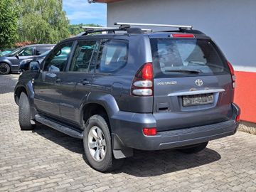 Toyota Land Cruiser - 2