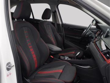 BMW X1 sDrive20i Sportline Steptronic AHK-abnehmbar