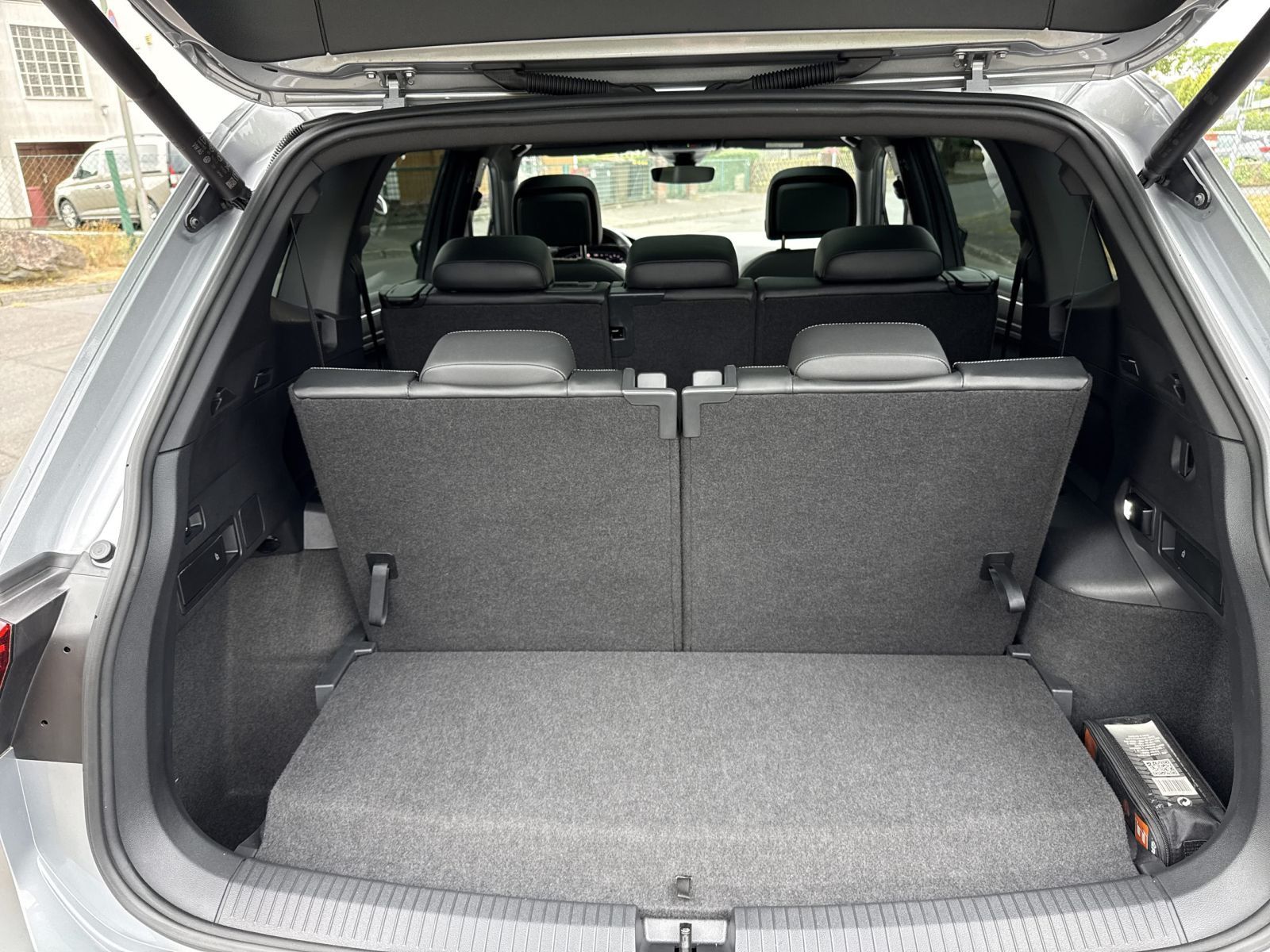 Volkswagen Tiguan Allspace R-Line 2.0 TDI 4Motion DSG PANO foto 13