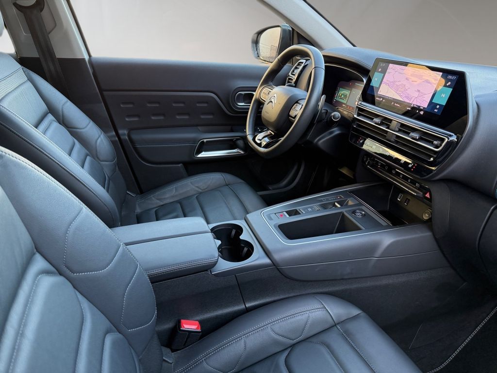 Fahrzeugabbildung Citroën C5 Aircross Hybrid 225 e-EAT8 SHINE PACK