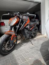 KTM 890 Duke - KTM Motorräder in Halle