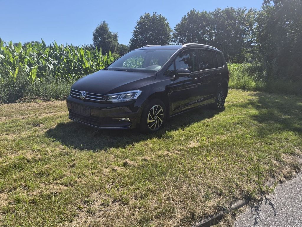 Image of Volkswagen Touran