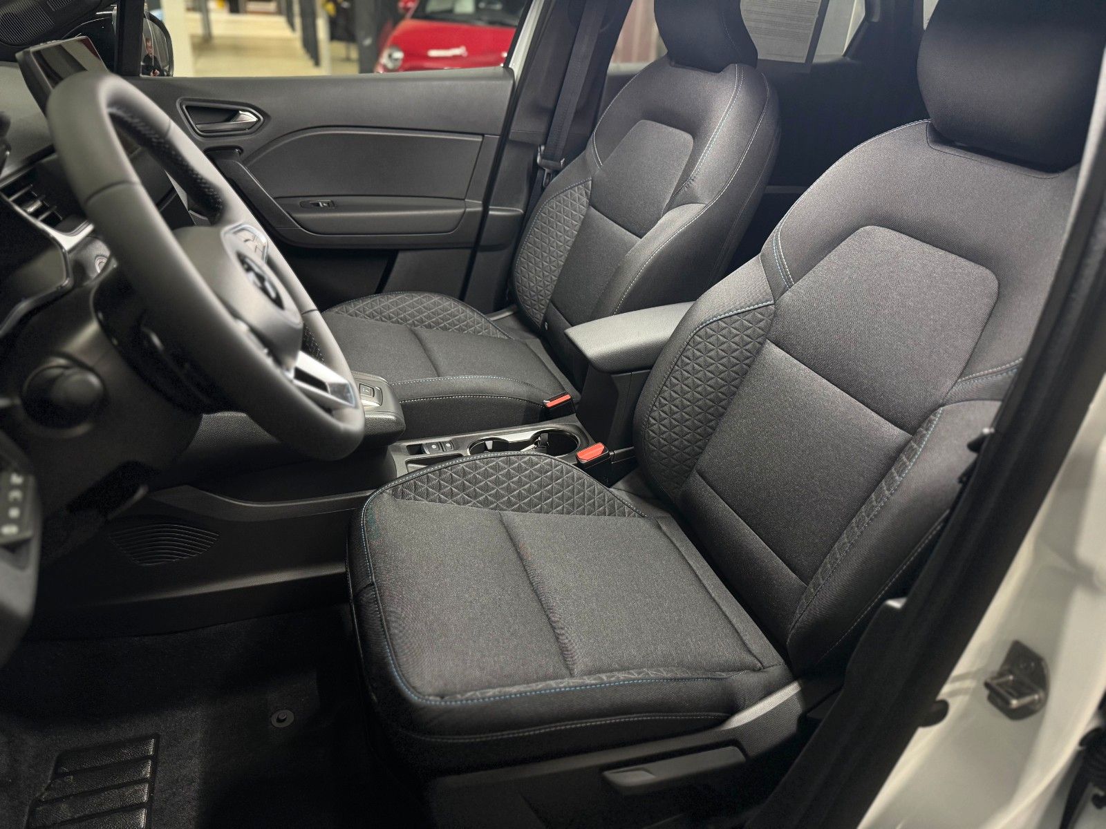 Fahrzeugabbildung Mitsubishi Grandis Diamant PLUS 1.3 T-Benziner 7-DCT