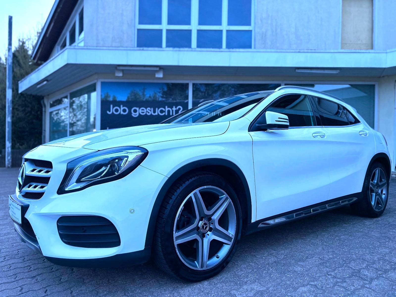 Mercedes-Benz GLA 180 AMG 1,6 Ltr Aut Navi LED Kamera Panorama
