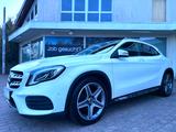 Mercedes-Benz GLA 180 AMG 1,6 Ltr Aut Navi LED Kamera Panorama - gebrauchte Mercedes-Benz GLA 180 aus dem Jahr 2020