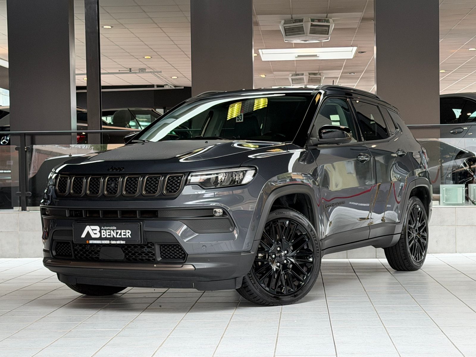 Fahrzeugabbildung Jeep Compass Upland/ALIPINE-SOUND/360°KAM/CARPLAY