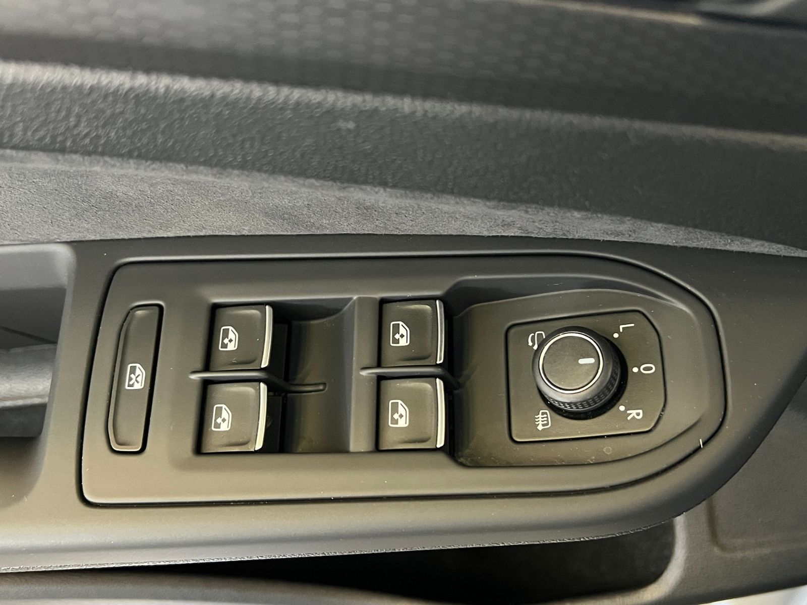 Fahrzeugabbildung Volkswagen Golf VIII GTD 2.0 TDI DSG *IQ.Drive-Paket, AHK,