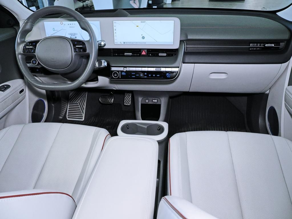 Fahrzeugabbildung Hyundai IONIQ 5 UNIQ ELEKTRO SHZ LHZ PANO NAVI KAMERA