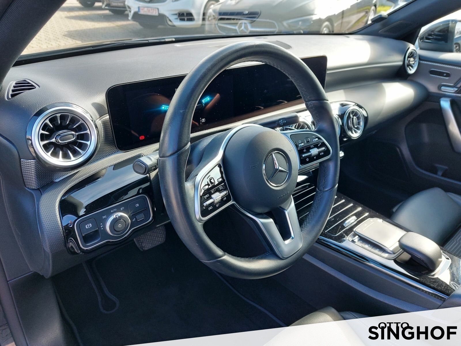 Fahrzeugabbildung Mercedes-Benz A 200 Progressive Pano+AHK+LED+Memory Sitze+TOTW