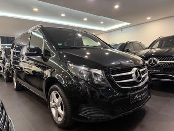 Mercedes V 220 - 3