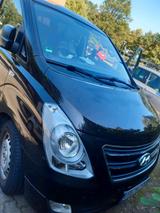 Hyundai H1 Starex 2.5  automatik 8 sitzen - Hyundai H-1 Starex: Allradantrieb
