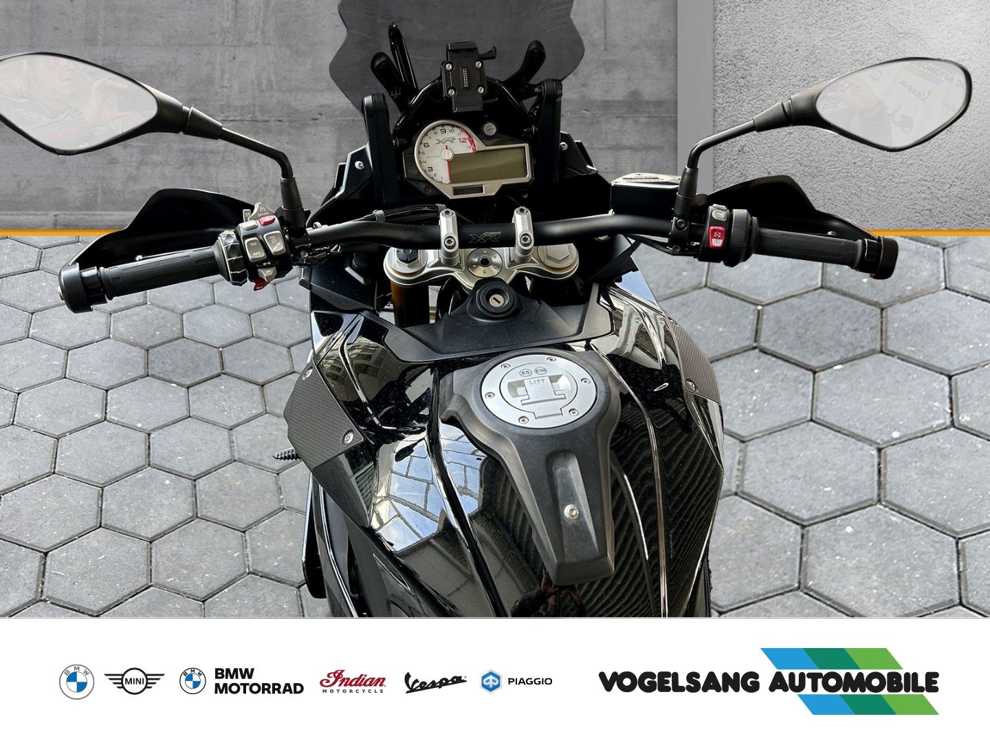 Fahrzeugabbildung BMW S 1000 XR Dynamik-Paket, Touring-Paket, Touring-