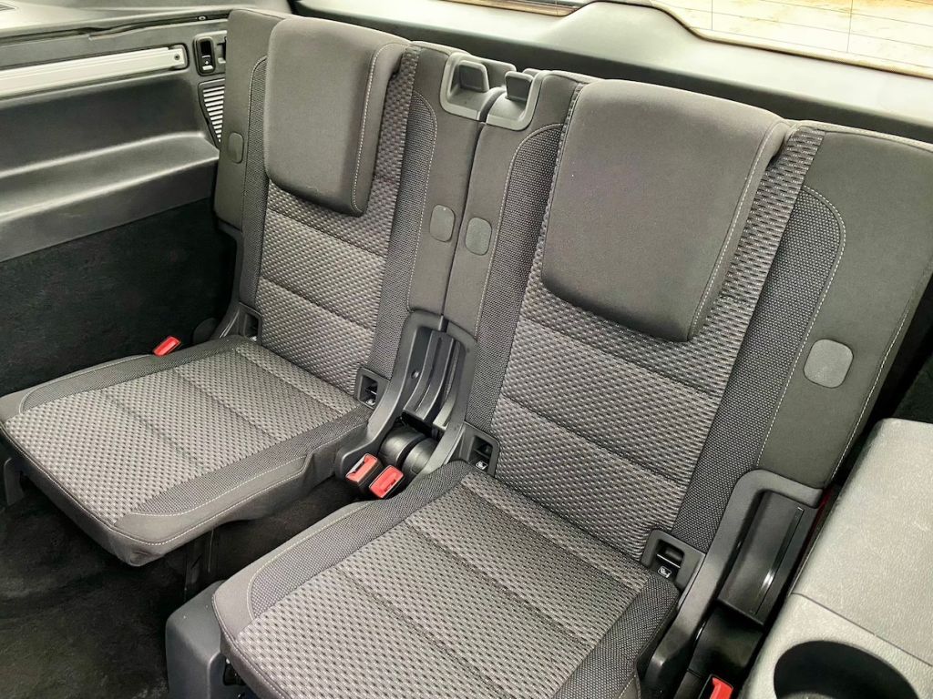 Fahrzeugabbildung Volkswagen Touran 1.5 TSI DSG 7-SITZER AAC AHK LED NAVI