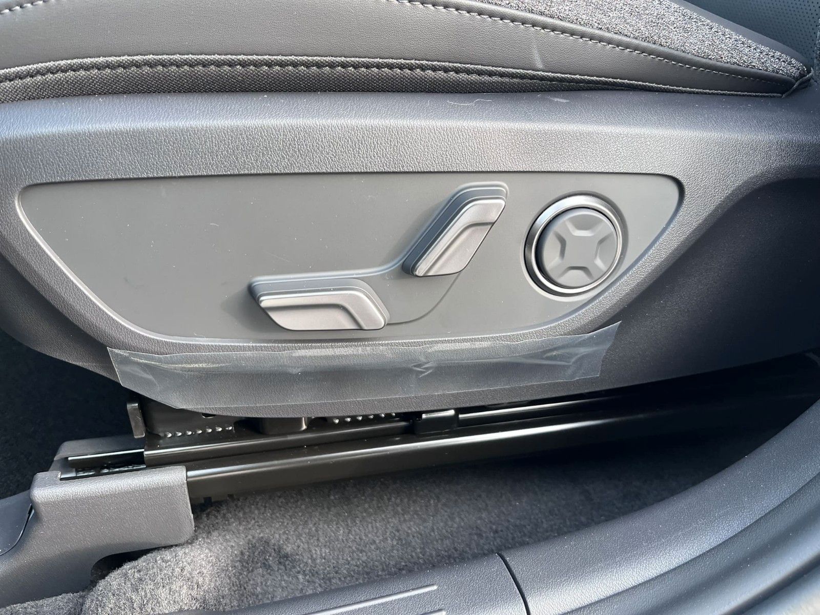 Fahrzeugabbildung Kia EV5 Kamera Totwinkel Ambiente LED Sound uvm.