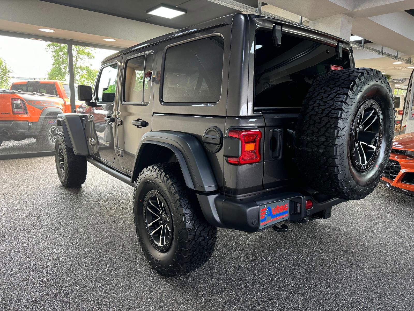 Fahrzeugabbildung Jeep 2026 MOAB 392-6.4L HEMI V8-DUAL TOP