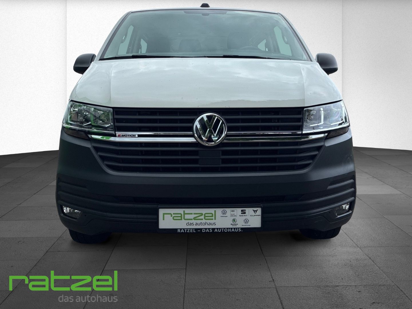 Fahrzeugabbildung Volkswagen T6.1 Kombi 2.0 TDI DSG 4Motion lang StandHZG AHK