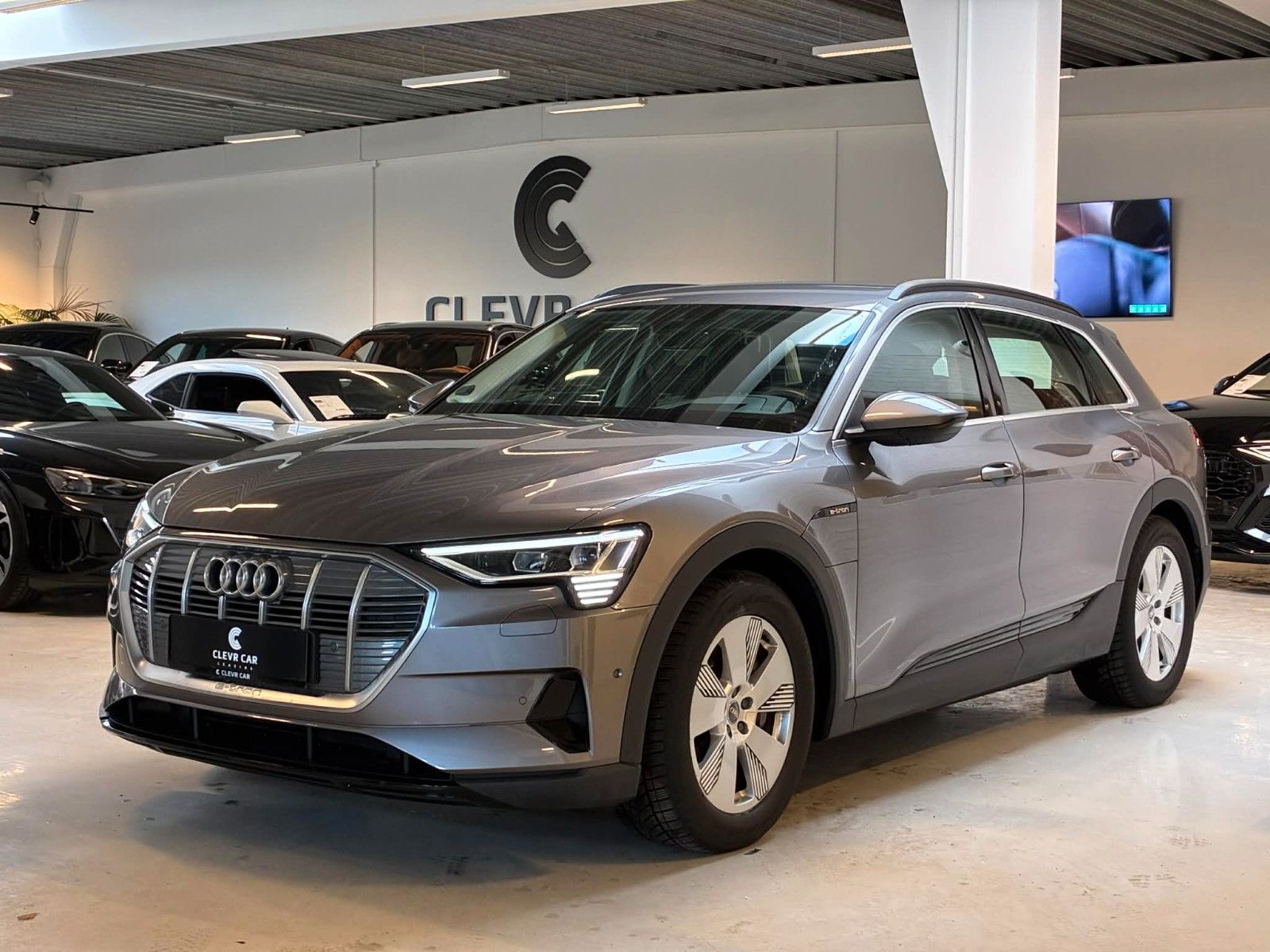 AUDI e-tron 50 quattro+HUD+ACC+NAVi+DIGITAL+HEATED++