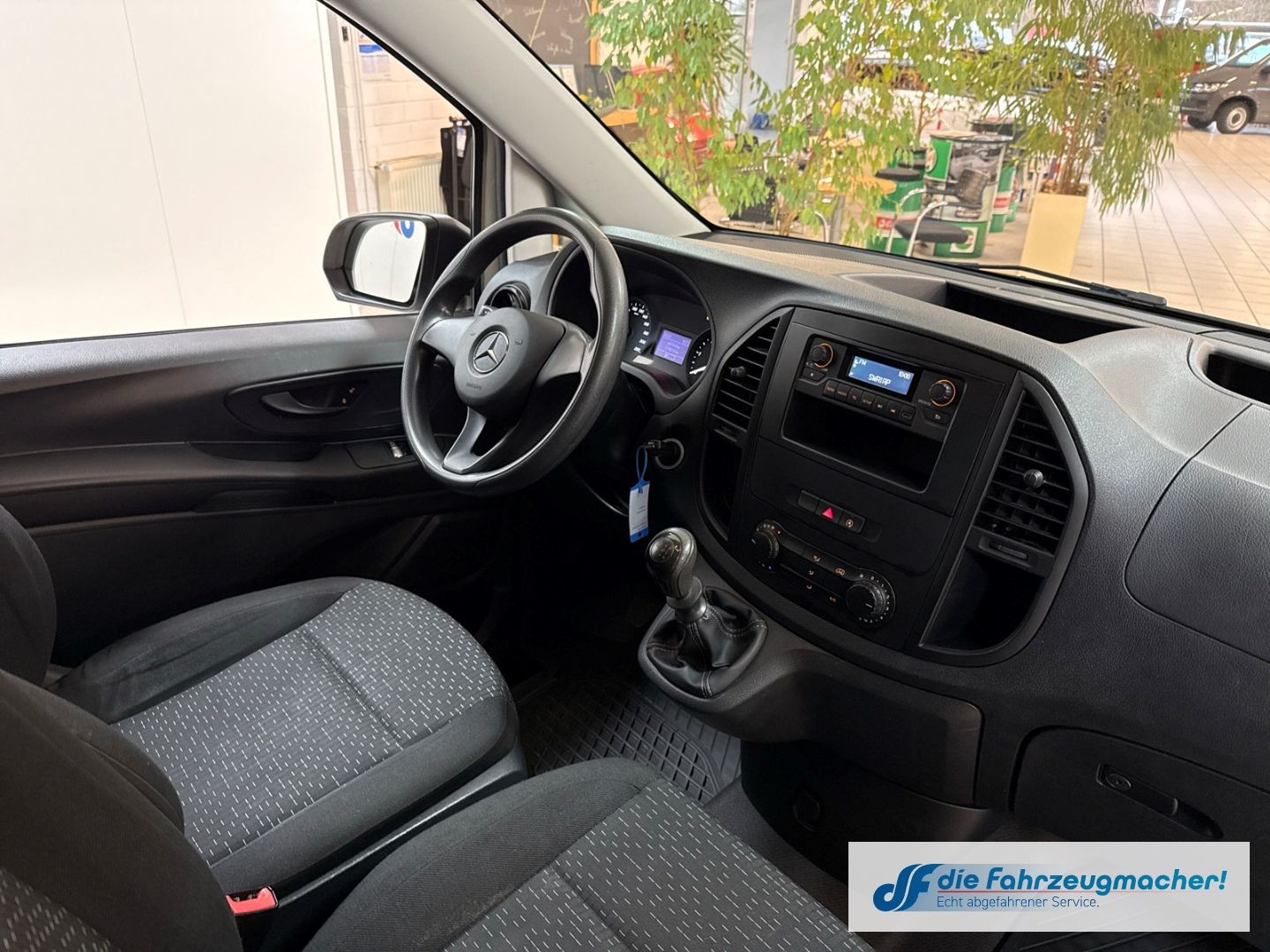 Fahrzeugabbildung Mercedes-Benz Vito Kasten 110 CDI WORKER PLUS FWD lang EU6d-T