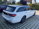 Mercedes-Benz E 300 d 4MATIC T Autom. - - gebrauchte Mercedes-Benz E 300 aus dem Jahr 2023