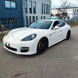 Porsche Panamera Turbo S - Porsche Panamera aus 2012: Turbo