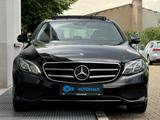 Mercedes-Benz E 200*AUT*4MATIC*9G*PANORAMA*AVANTGARDE*KAMERA - Mercedes-Benz E 200 in Düsseldorf