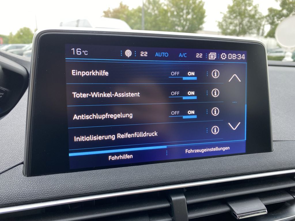 Fahrzeugabbildung Peugeot 3008 PureTech 130 S&S GPF Allure *Navi*Rückfahrk