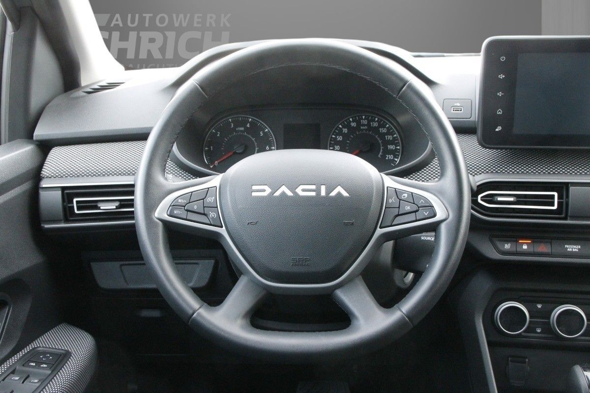 Fahrzeugabbildung Dacia Sandero Expression TCe 90 CVT