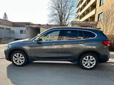 BMW sDrive18i X1 grau EZ 04/2021 - HU 03/2... - BMW iX1 Benziner Gebrauchtwagen
